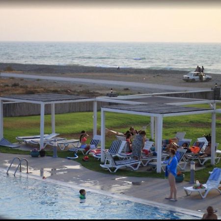 Aphrodite Beachfront Apartment Ghaziveran Exterior photo